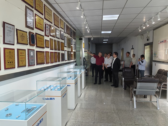 厚街鎮(zhèn)政府考察碩方-2